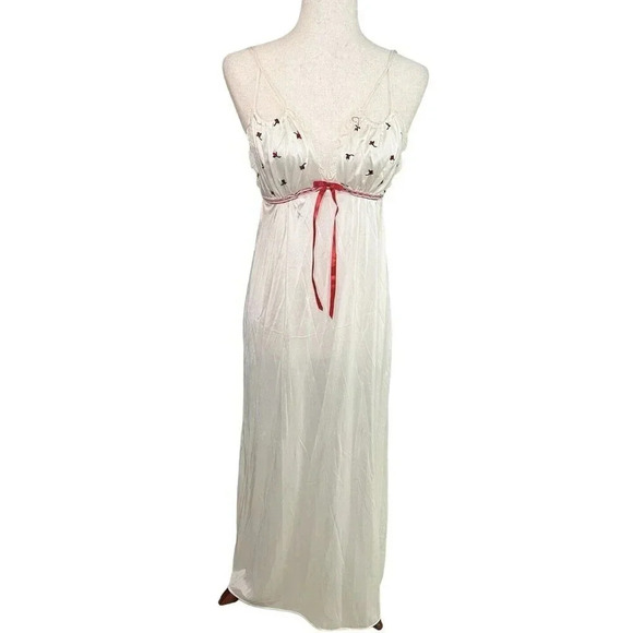 Vtg Long Nightgown Nylon Lingerie Feminine Sissy Lolita Flower Embroidered Small - Picture 1 of 16